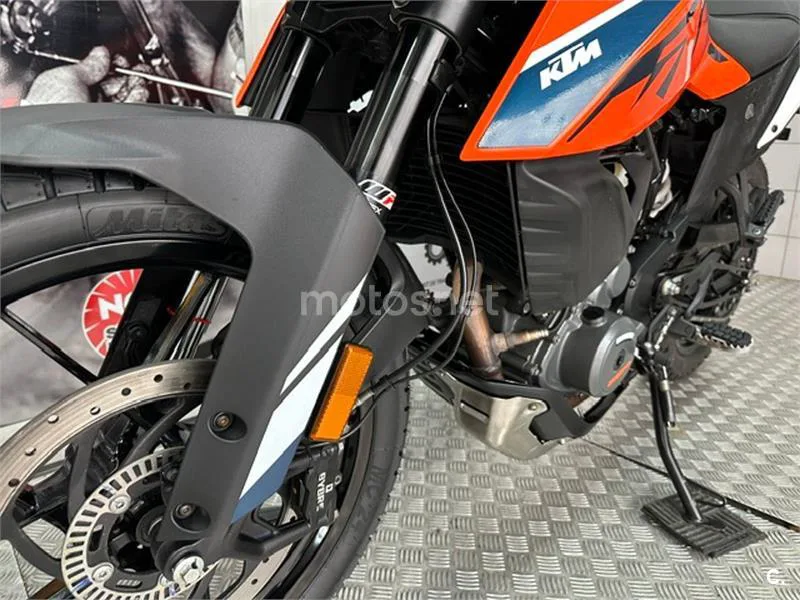 KTM 390 – Vista 23