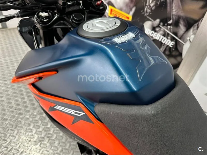 KTM 390 – Vista 31