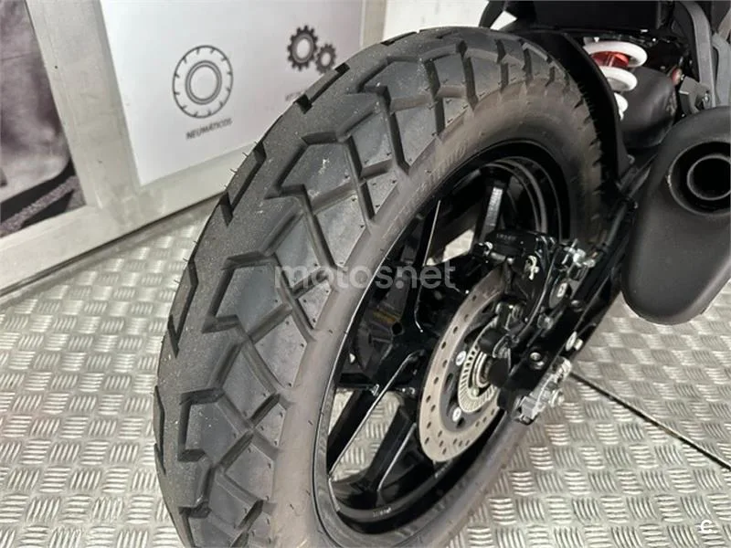 KTM 390 – Vista 6