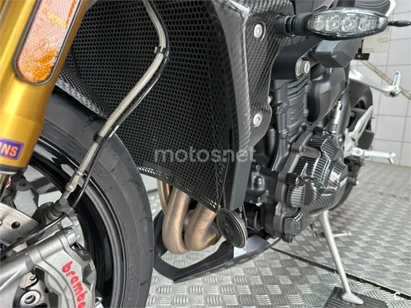 Triumph Speed Triple – Vista 23