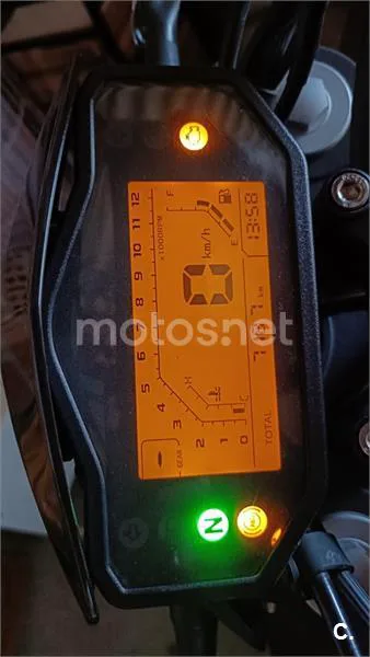 Keeway RKF 125 – Vista 4