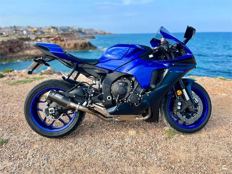 Yamaha R1 – Vista 2