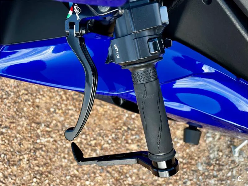 Yamaha R1 – Vista 5