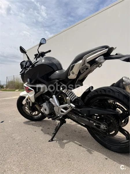 BMW G 310 R – Vista 4