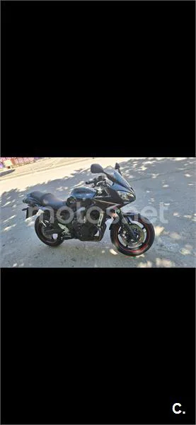 Yamaha FZ6 S S2 – Vista 3
