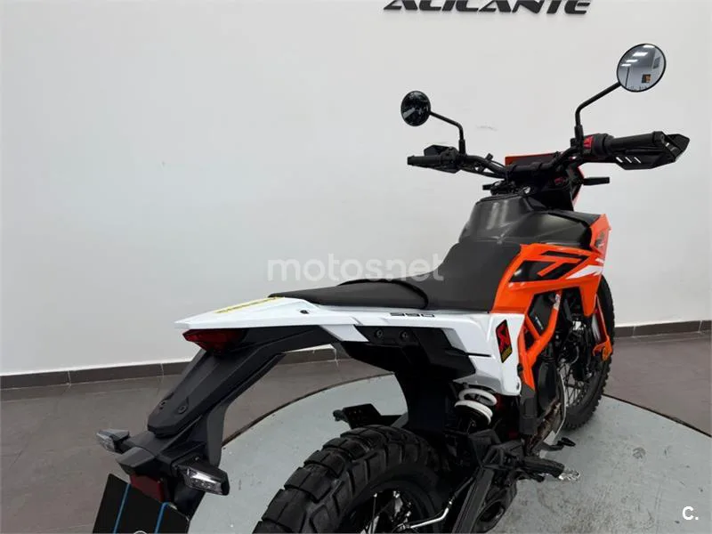 KTM 390 Enduro R – Vista 6
