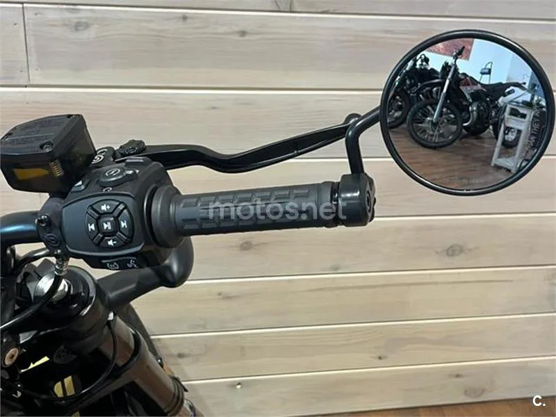 Harley-Davidson Sportster S – Vista 15