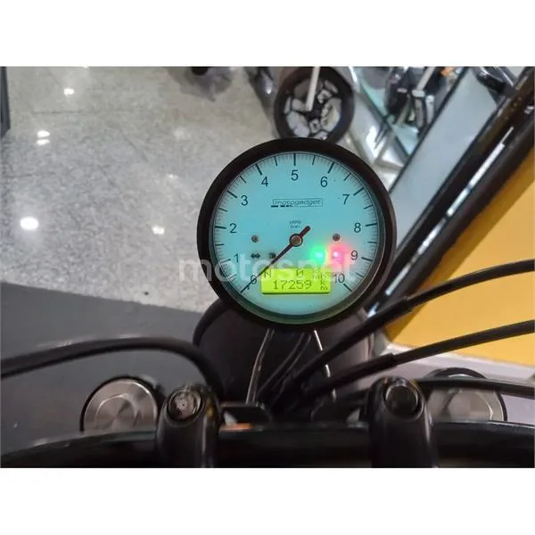 Triumph Scrambler EFI – Vista 3