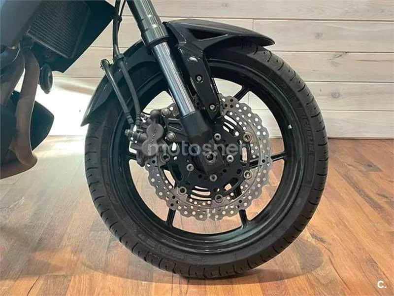 Kawasaki Versys 650 – Vista 9