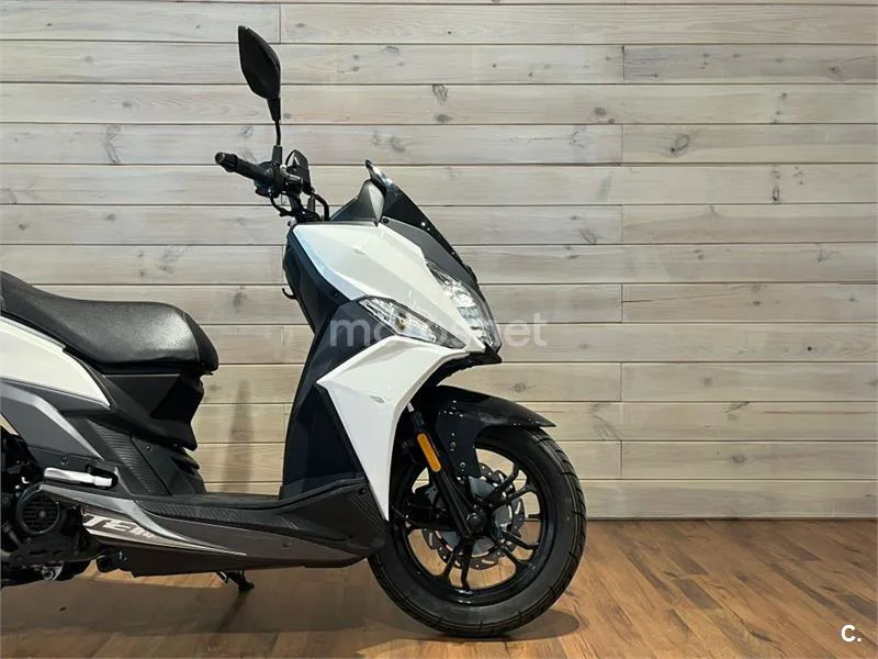 SYM Jet 14 – Vista 8