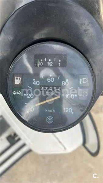 Vespa PX 200 Iris – Vista 2
