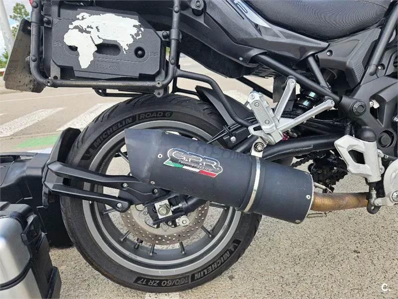 Benelli TRK 502 – Vista 16