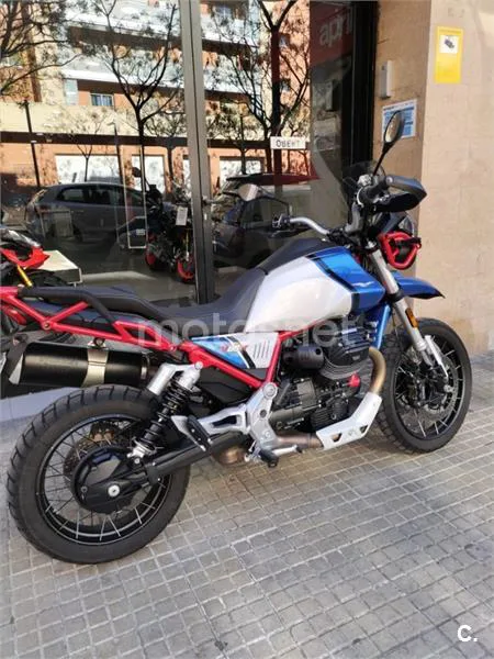 Moto Guzzi V85 TT – Vista 3