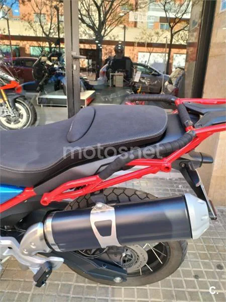 Moto Guzzi V85 TT – Vista 5