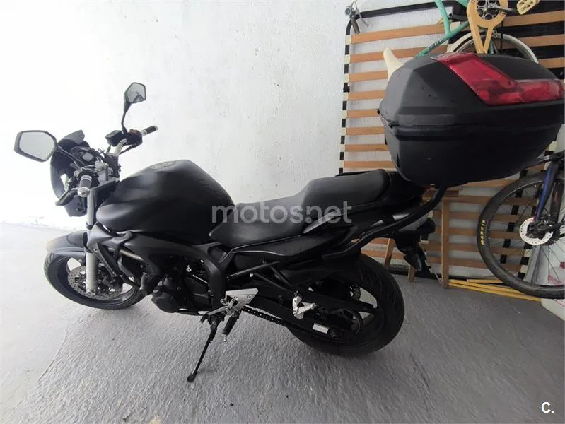 Yamaha FZ6 – Vista 4