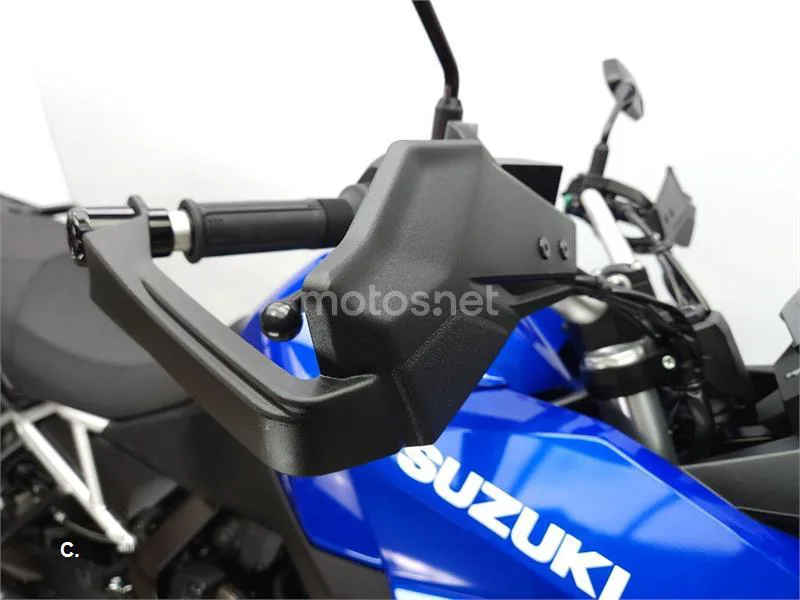 Suzuki V-Strom 800 – Vista 18