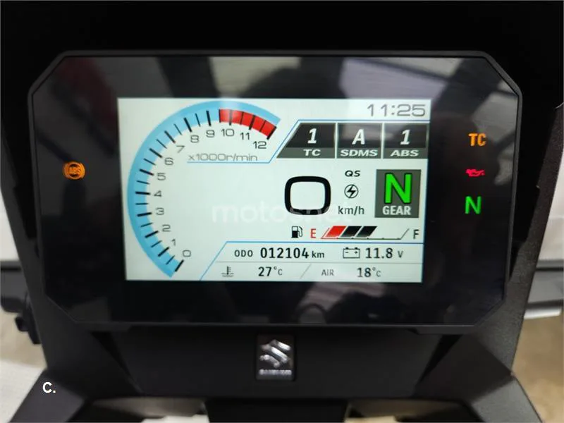 Suzuki V-Strom 800 – Vista 8