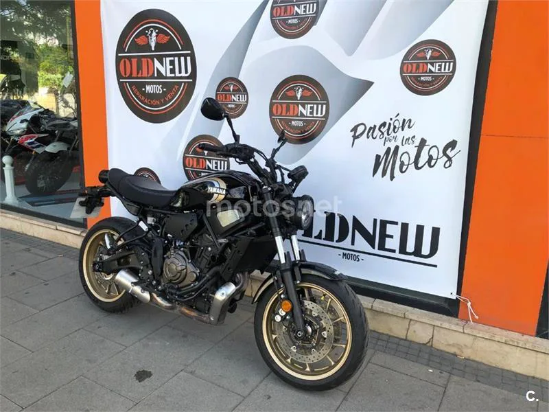 Yamaha XSR 700 – Vista 11