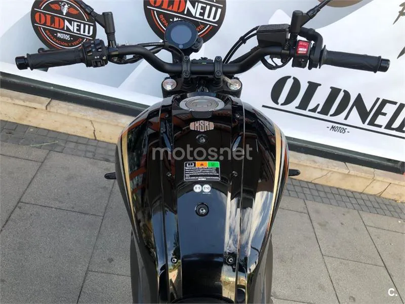 Yamaha XSR 700 – Vista 12