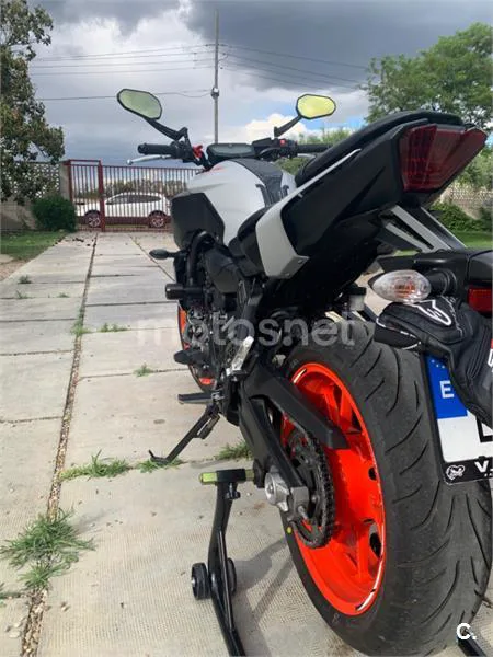 Yamaha MT-07 – Vista 2