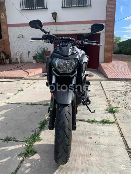 Yamaha MT-07 – Vista 7
