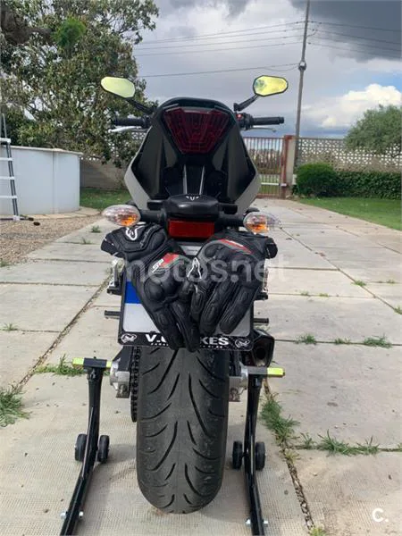 Yamaha MT-07 – Vista 8