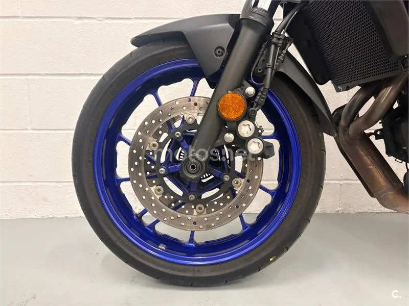 Yamaha Tracer 7 – Vista 11
