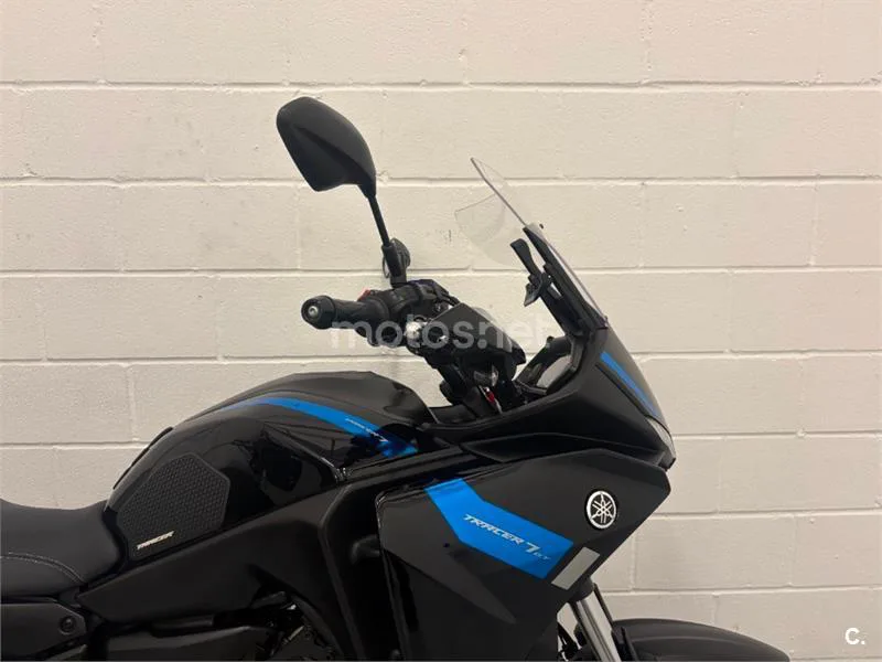 Yamaha Tracer 7 – Vista 15