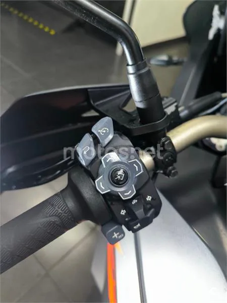 KTM 1290 Super Adventure – Vista 3