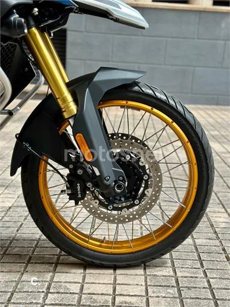 Voge 900 DSX – Vista 24