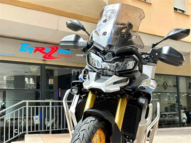 Voge 900 DSX – Vista 34
