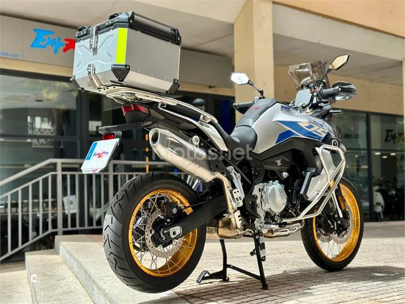 Voge 900 DSX – Vista 6