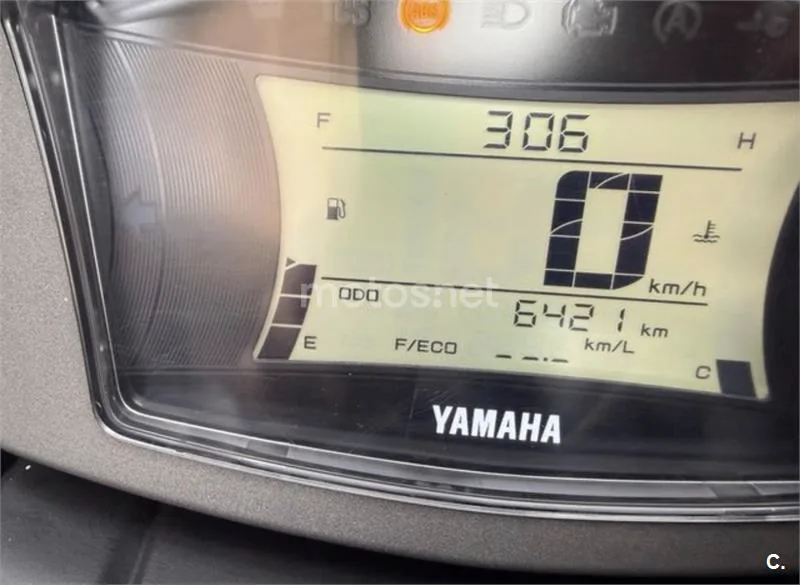 Yamaha NMAX – Vista 3