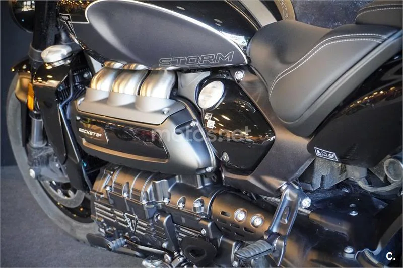 Triumph Rocket 3 – Vista 17