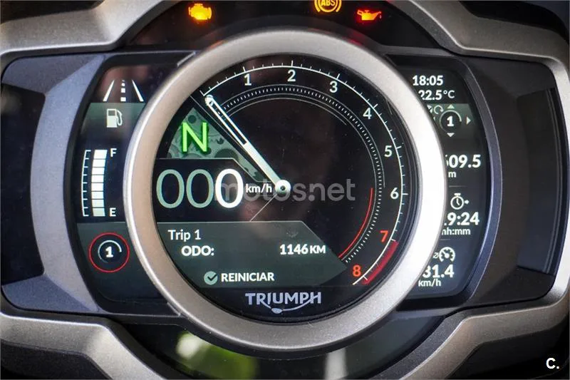 Triumph Rocket 3 – Vista 21