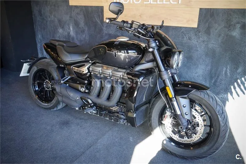 Triumph Rocket 3 – Vista 7