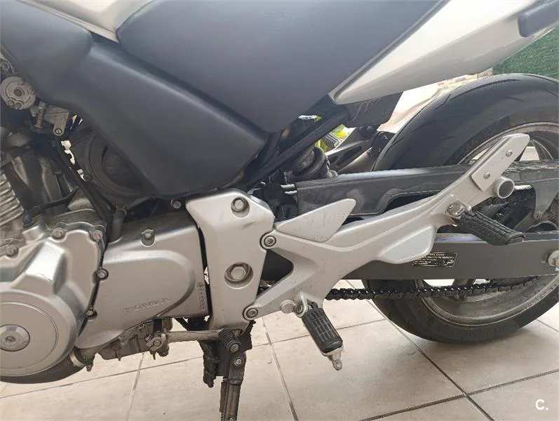 Honda CBF 500 – Vista 3