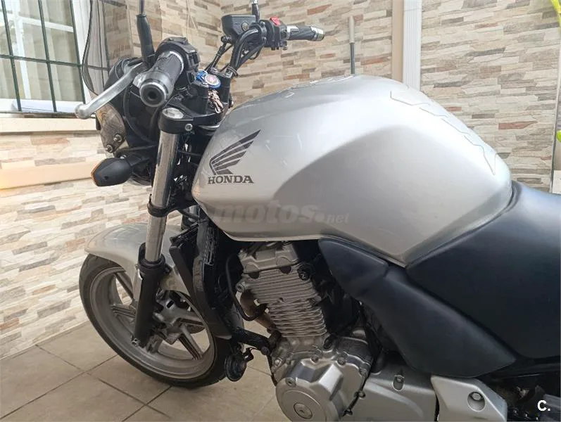 Honda CBF 500 – Vista 9