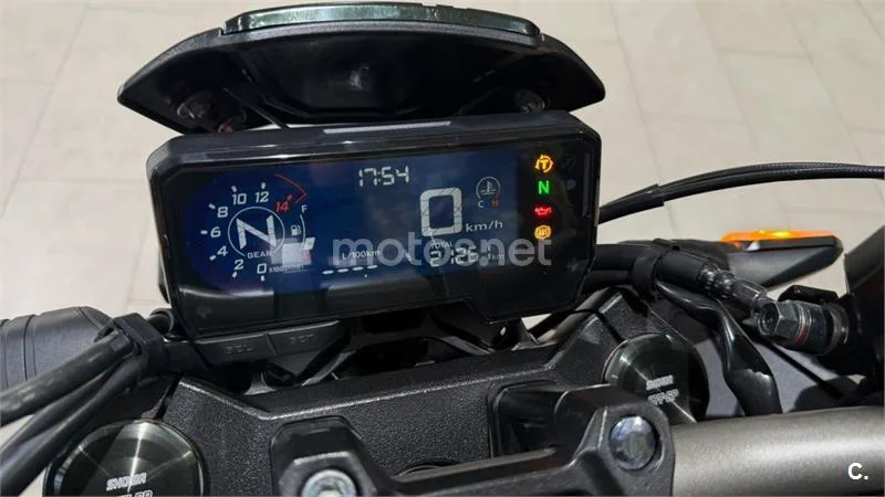 Honda CB 650 R – Vista 5