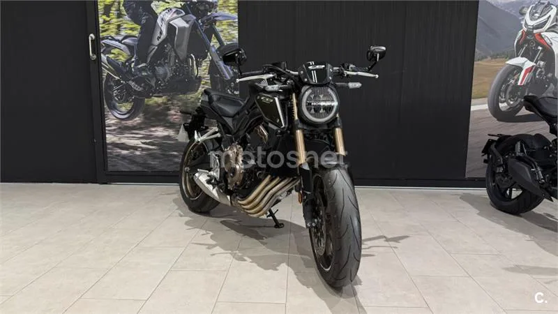 Honda CB 650 R – Vista 9