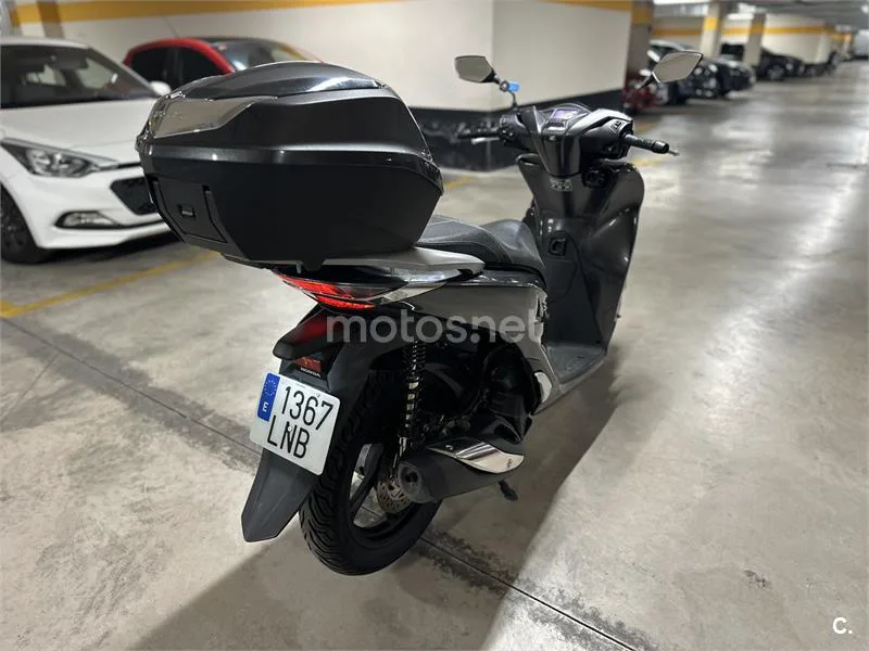 Honda SH125i – Vista 4