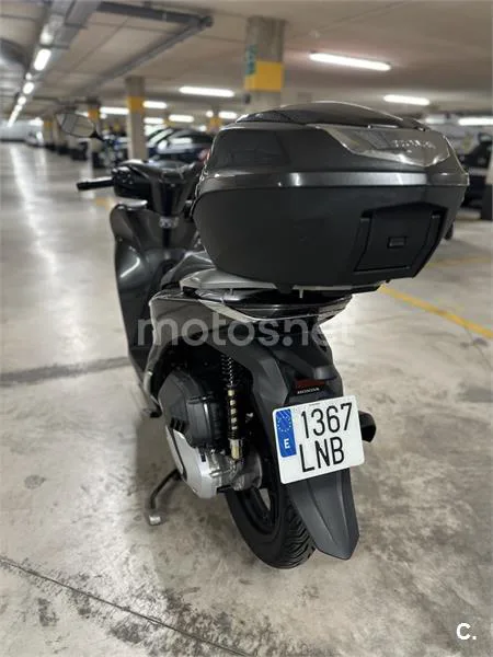Honda SH125i – Vista 6