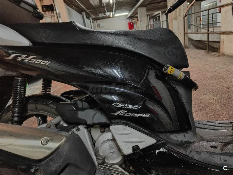 Honda SH 300i – Vista 4