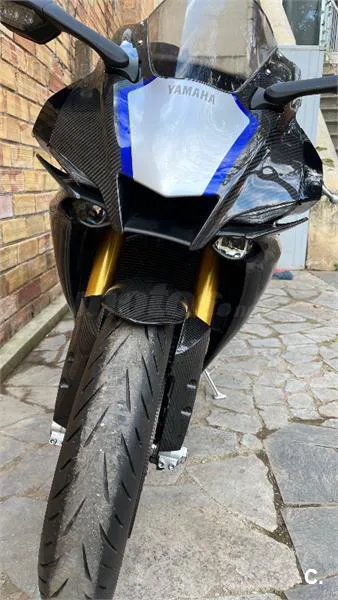 Yamaha R1 – Vista 3