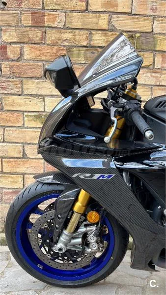 Yamaha R1 – Vista 4