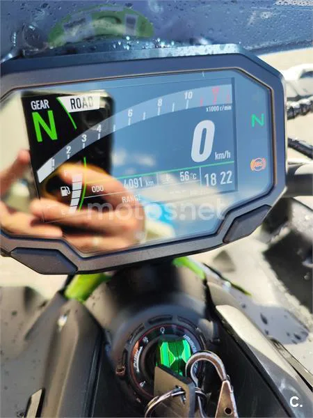 Kawasaki Z 900 – Vista 5