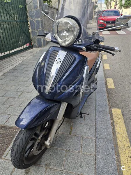 Piaggio Beverly 400 – Vista 6