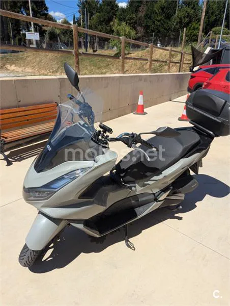 Honda PCX 125 – Vista 2