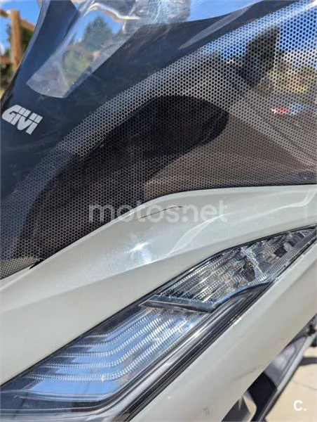 Honda PCX 125 – Vista 9