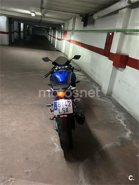 Yamaha R125 – Vista 4